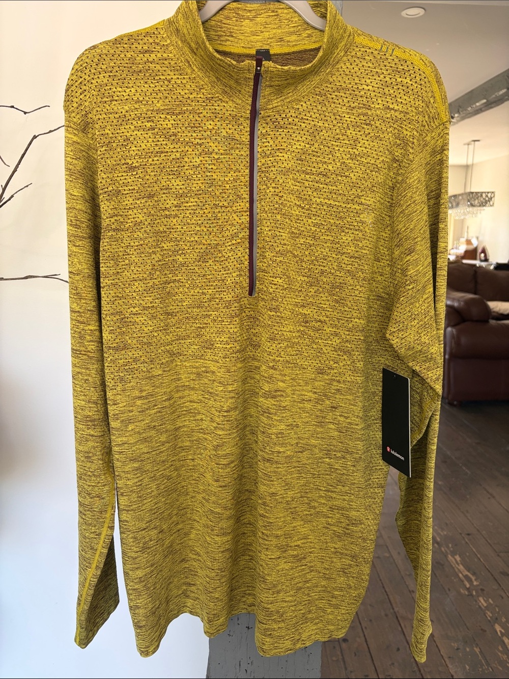 LULULEMON sports men’s shirt